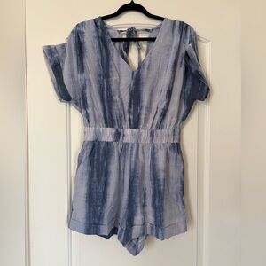 NWT eesome Light Blue V-Neck Tie Dye Romper